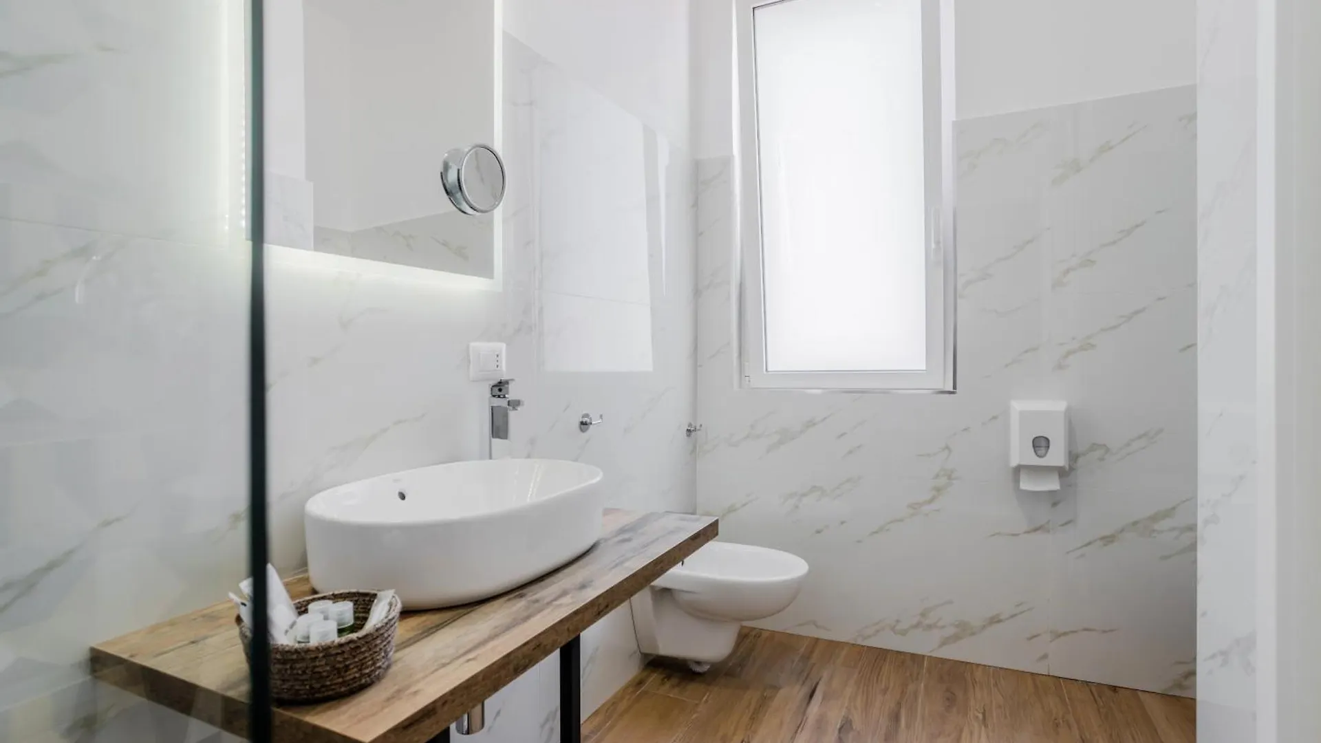 Pietramare Luxury Suites Bari Italien