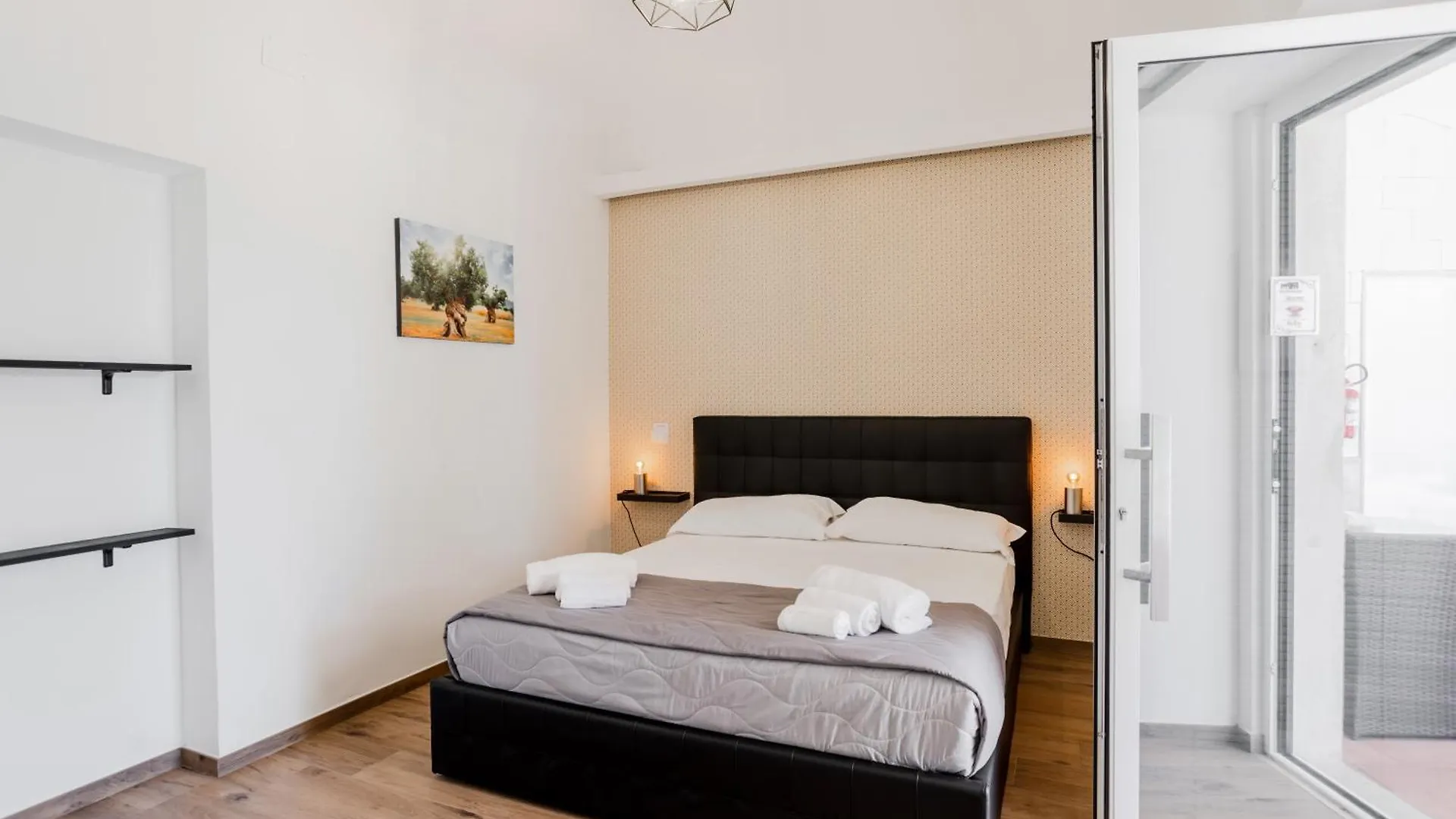 Pietramare Luxury Suites Bari 0*,